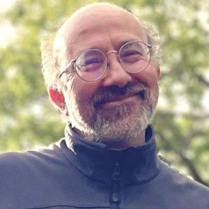 Dr. Claudio Andrés Tapia Orellana