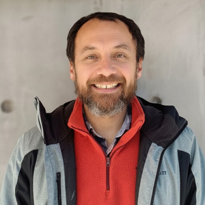 Dr. Rodrigo Aguilar Vera